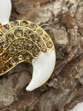 Load image into Gallery viewer, Enamel fox brooch
