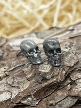 Load image into Gallery viewer, Gothic skull earrings
