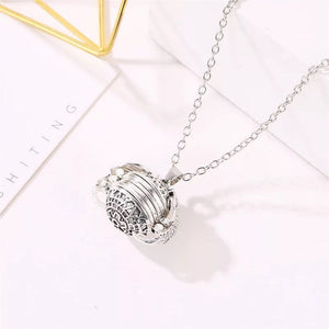 Four photo pendant necklace