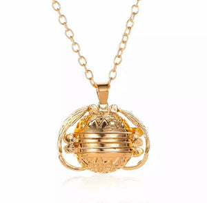Four photo pendant necklace